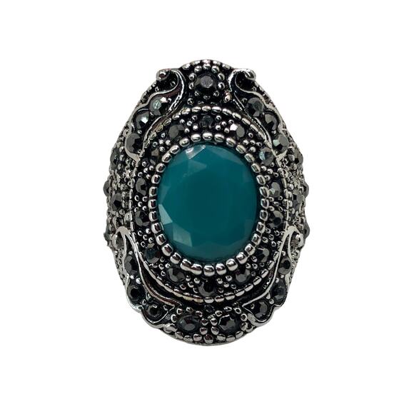 Silver and Light Blue Rhinestone Statement Ring - Size 9 - Picture 3 of 7